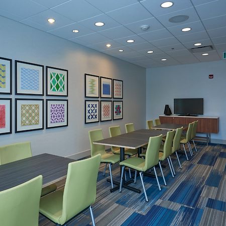 Holiday Inn Express & Suites St. John'S Airport By Ihg Exteriér fotografie